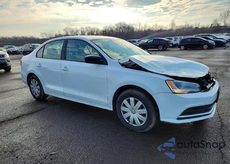 2016 Volkswagen Jetta S z USA, uszkodzony, nr VIN 3VW267AJ1GM237625